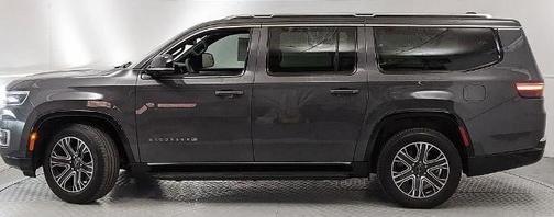 Metallic 2025 Jeep Wagoneer SERIES II