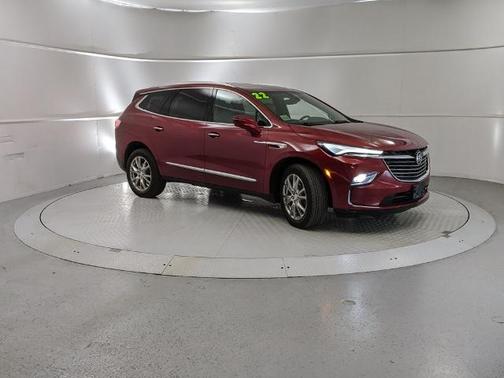 2022 Buick Enclave ESSENCE
