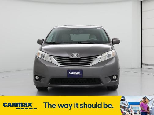 2014 Toyota Sienna XLE