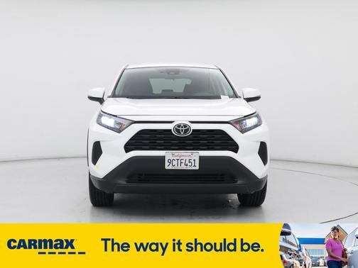 2022 Toyota RAV4 LE
