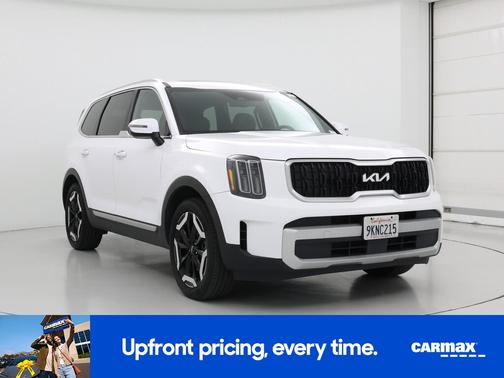 White 2024 Kia Telluride EX