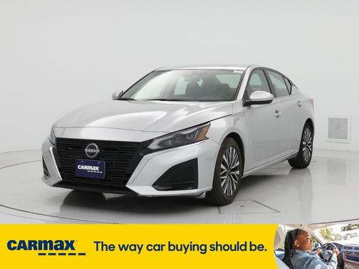2023 Nissan Altima SV