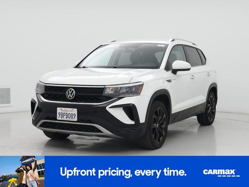 White 2022 Volkswagen Taos SE