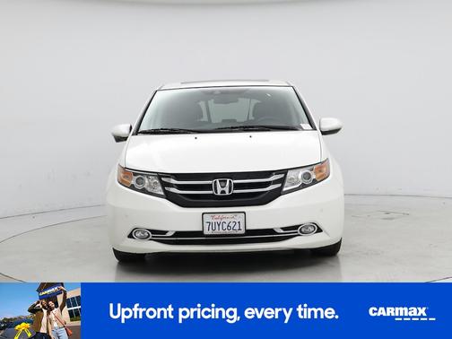 White 2015 Honda Odyssey Touring Elite