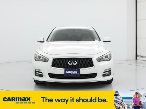2017 INFINITI Q50 Premium