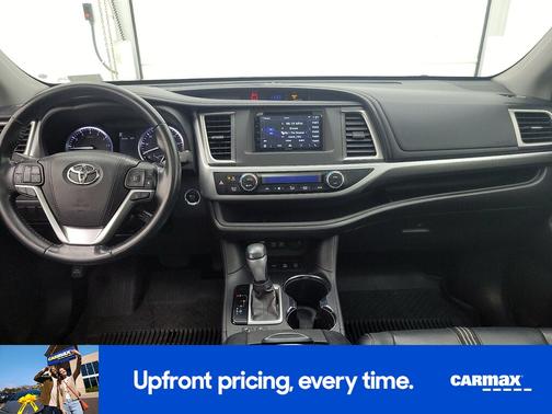 2017 Toyota Highlander SE