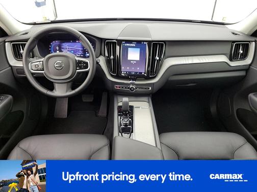 2025 Volvo XC60 B5 Plus