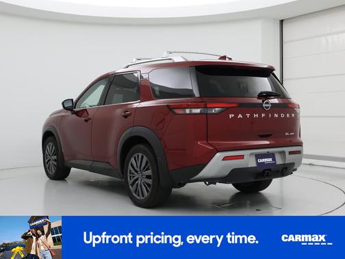 2022 Nissan Pathfinder SL
