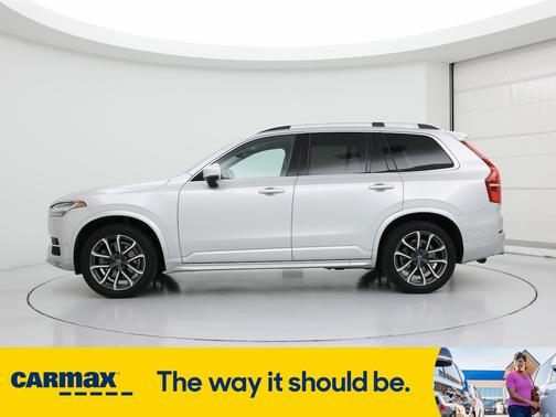 2019 Volvo XC90 T5 Momentum