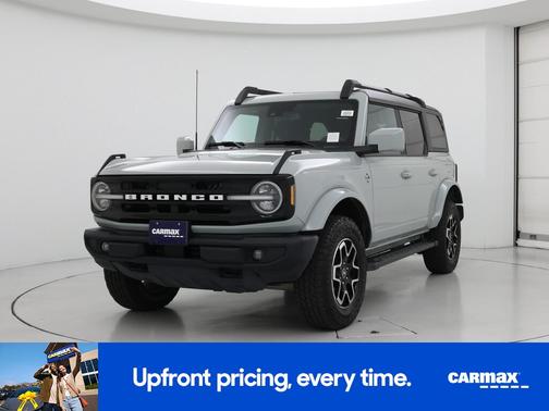 Gray 2022 Ford Bronco Outer Banks