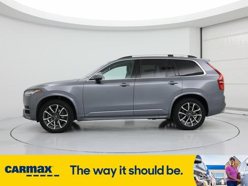 2019 Volvo XC90 T6 Momentum