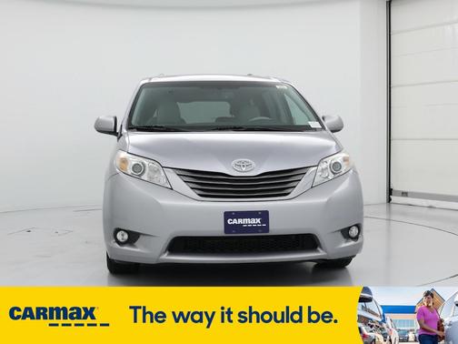 2014 Toyota Sienna XLE