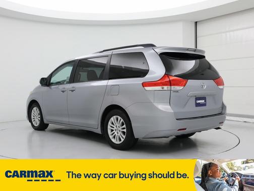 2014 Toyota Sienna XLE