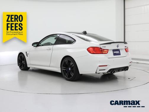 White 2015 BMW M4