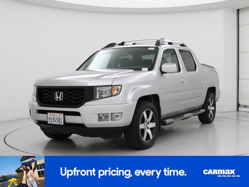 Silver 2014 Honda Ridgeline SE
