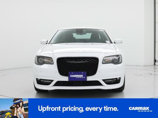 2022 Chrysler 300 Touring L