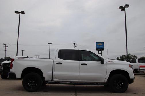 Summit White 2026 Chevrolet Silverado 1500 LT Trail Boss