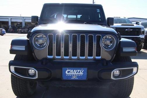 2022 Jeep Gladiator Overland