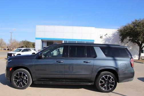 2021 Chevrolet Suburban RST