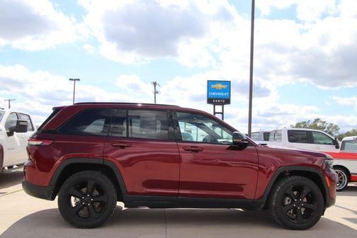 Velvet Red Pearlcoat 2023 Jeep Grand Cherokee Altitude