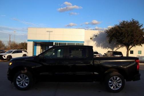 2025 Chevrolet Silverado 1500 Custom