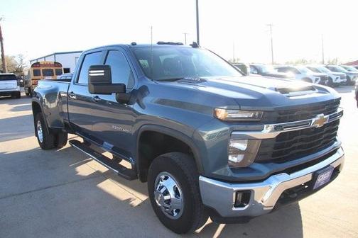 2025 Chevrolet Silverado 3500 LT