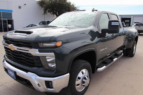 2026 Chevrolet Silverado 3500 LT