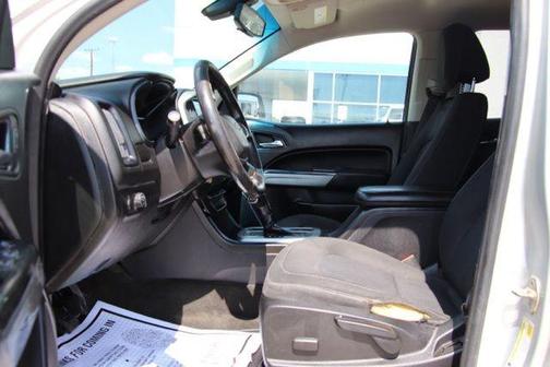 Silver Ice Metallic 2018 Chevrolet Colorado LT