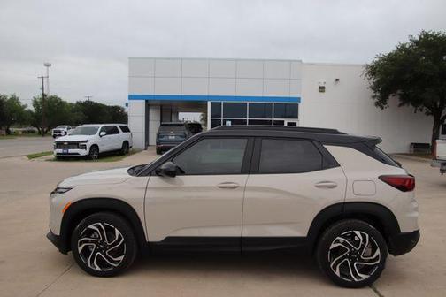 White Sand 2026 Chevrolet Trailblazer RS