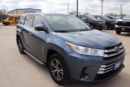 2019 Toyota Highlander LE