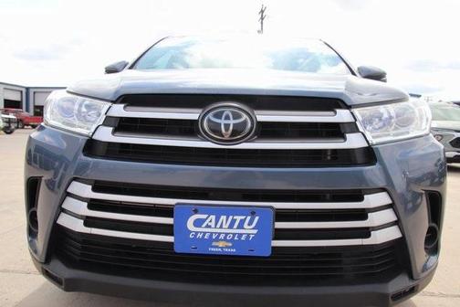 2019 Toyota Highlander LE