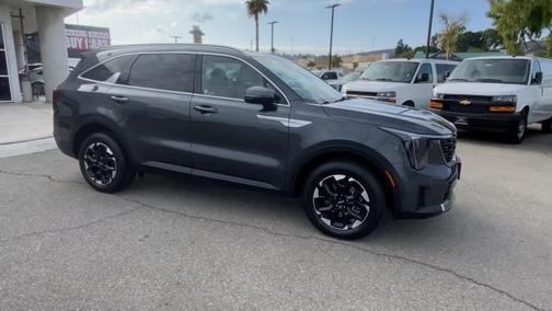 2024 Kia Sorento S