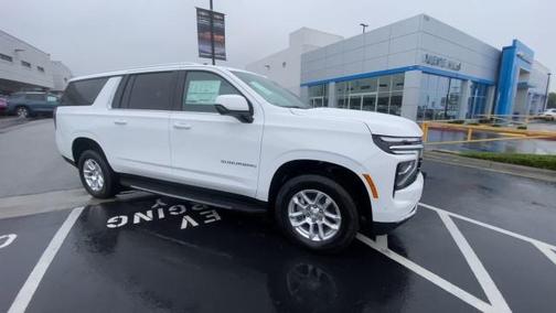 2026 Chevrolet Suburban LT