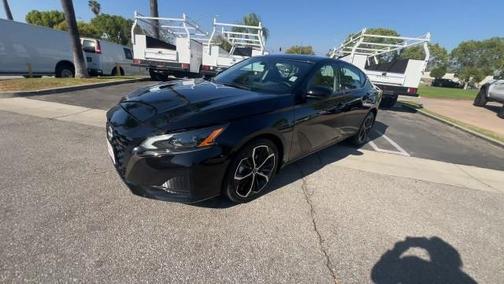 Black 2025 Nissan Altima SR