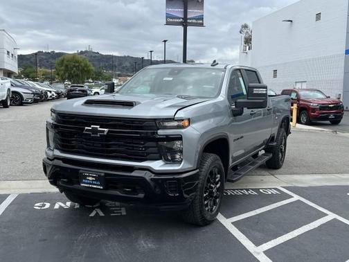 2026 Chevrolet Silverado 2500 Custom