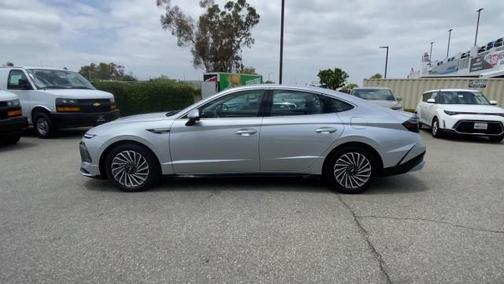 2024 Hyundai SONATA Hybrid SEL