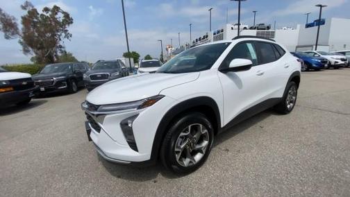 2025 Chevrolet Trax LT