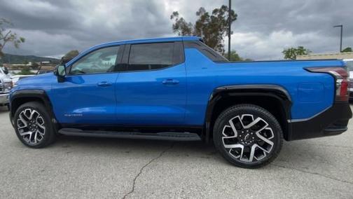 2025 Chevrolet Silverado EV RST
