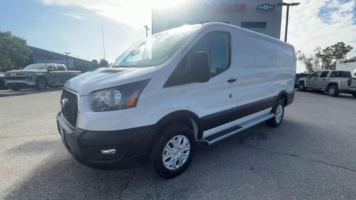 2024 Ford Transit-250 