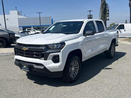 Summit White 2026 Chevrolet Colorado LT