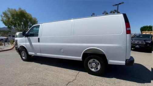 2025 Chevrolet Express 3500 Work Van