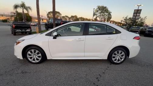 2025 Toyota Corolla Hybrid LE