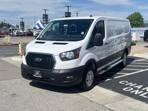 2024 Ford Transit-250 