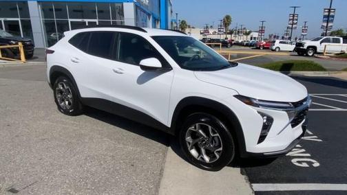 2025 Chevrolet Trax LT