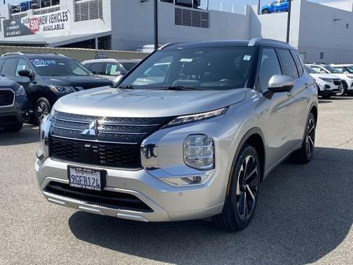 2023 Mitsubishi Outlander SEL