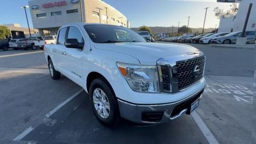 2018 Nissan Titan SV