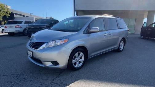 2014 Toyota Sienna LE