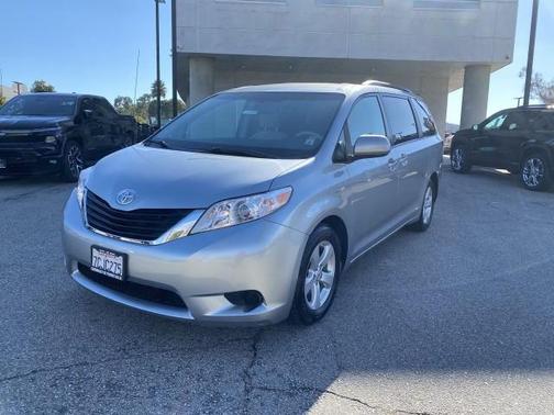 2014 Toyota Sienna LE