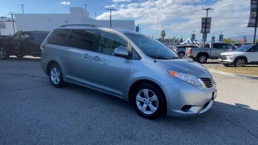 2014 Toyota Sienna LE