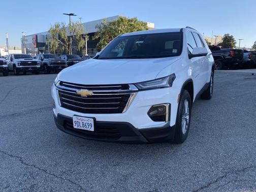 2023 Chevrolet Traverse LT Cloth
